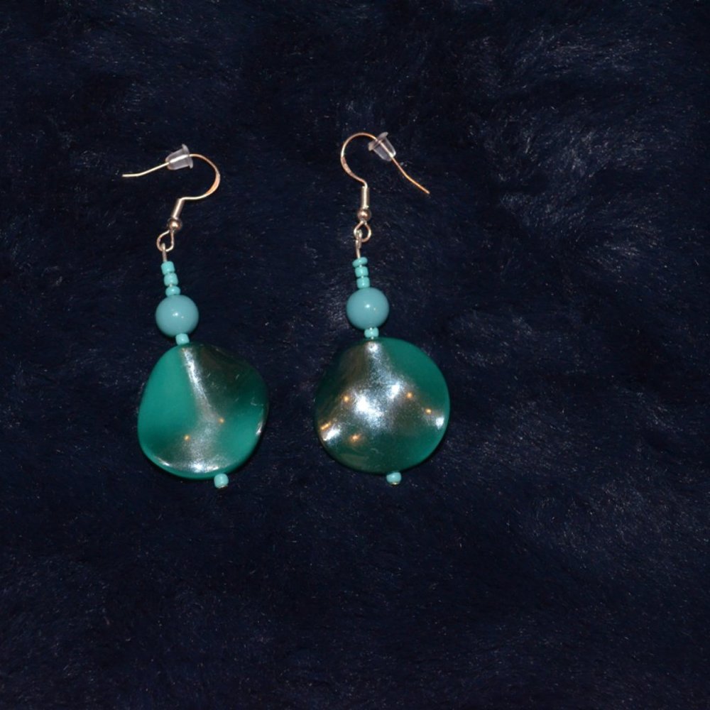 Handmade Hanging Acrylic Beads Green Perlamutre Earrings